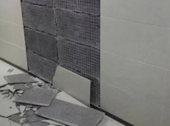 秀屿瓷砖空鼓维修公司分享下秀屿墙砖松动维修的知识
